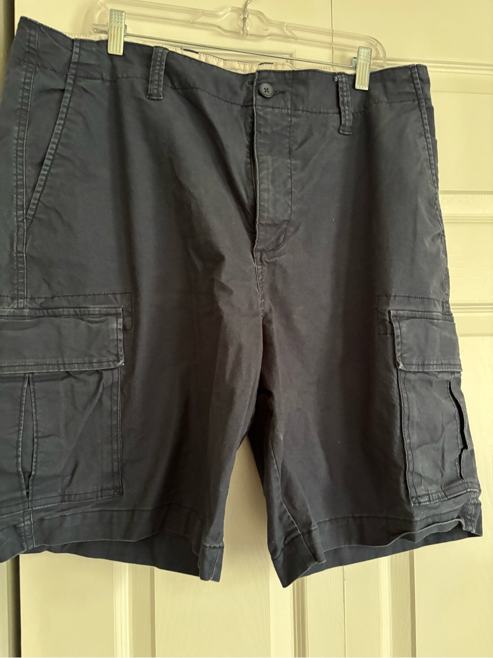Old Navy Men's Navy Cargo Shorts with Utility Pockets